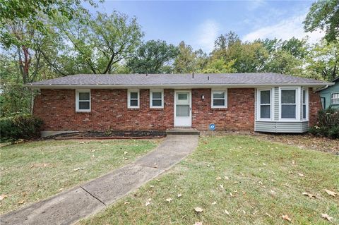 Photo of 7029 Verde Drive, Kansas City, KS 66109 (MLS # 2581944)