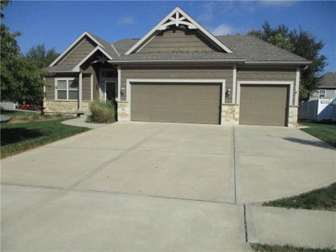 Photo of 28696 W 161st Street, Gardner, KS 66030 (MLS # 2647127)