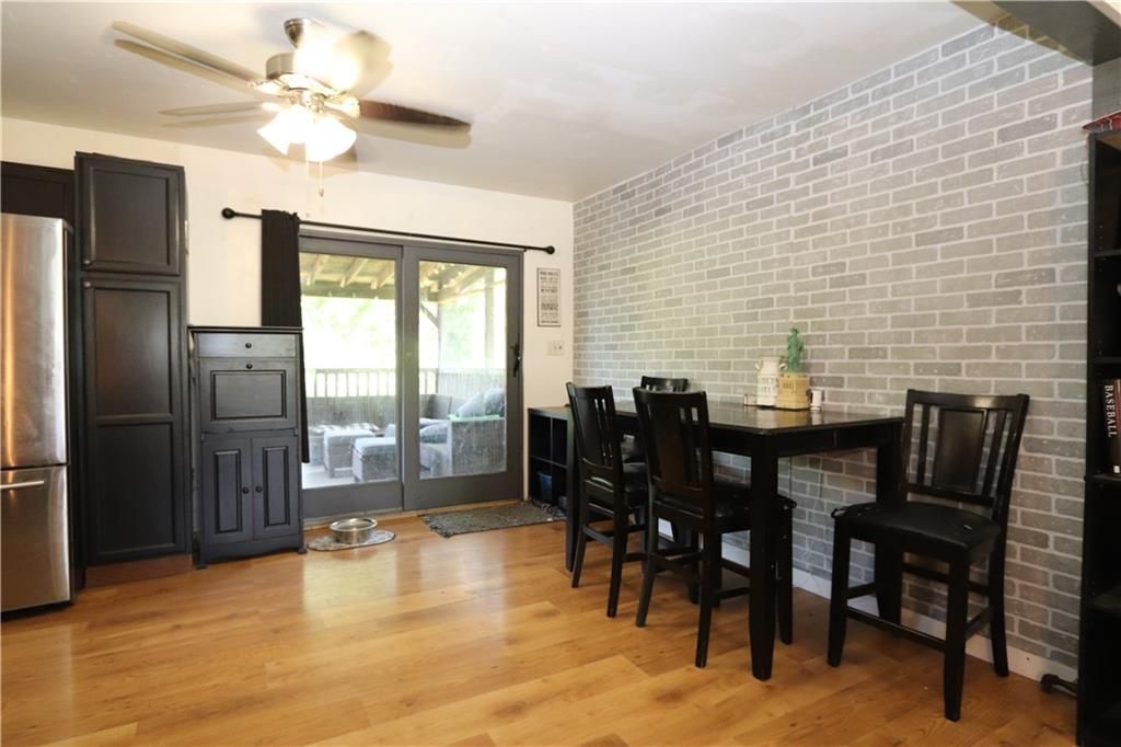 Photo of 1012 S 10th Street, Atchison, KS 66002 (MLS # 2598083)