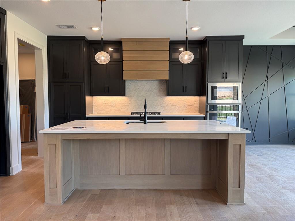 13305 Golden Oak Court