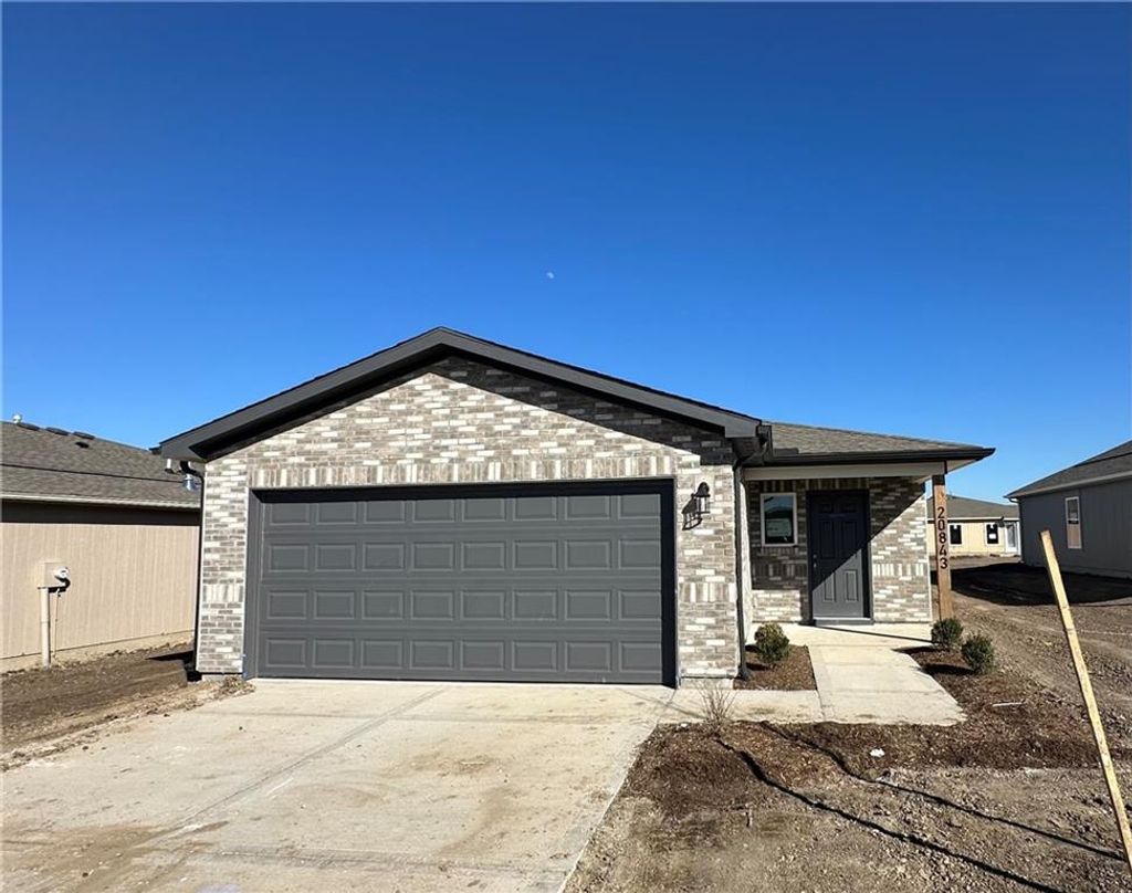 Photo of 20843 Fairview Street, Edgerton, KS 66021 (MLS # 2607484)