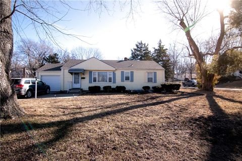 5433 Willow Avenue, Raytown, MO 64133 - #: 2601002