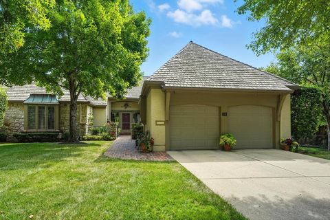51 Coventry Court Prairie Village KS 66208