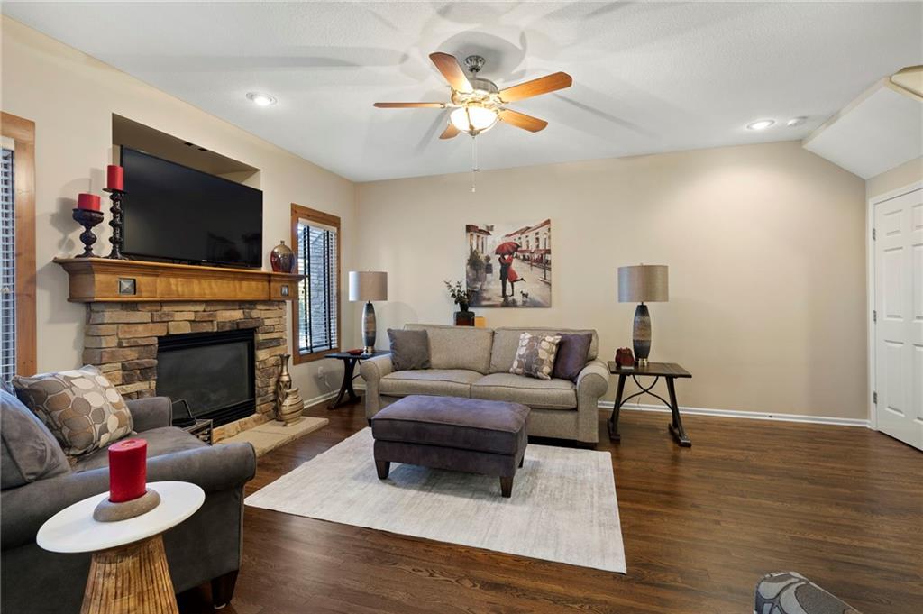 13942 S Summit Street