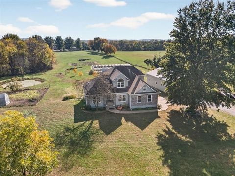 36605 E Pink Hill Road Oak Grove MO 64075