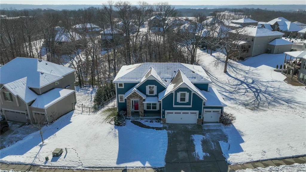 5950 Thousand Oaks Drive