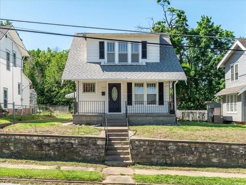1906 Sacramento Street St Joseph MO 64507