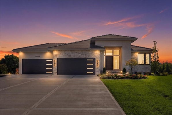 13614 GRANADA DR, OVERLAND PARK, KS 66224 - Image d3f812e02f8a354092922f85f60a1992/3213684869
