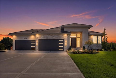 Photo of 13614 Granada Drive, Leawood, KS 66224 (MLS # 2646592)