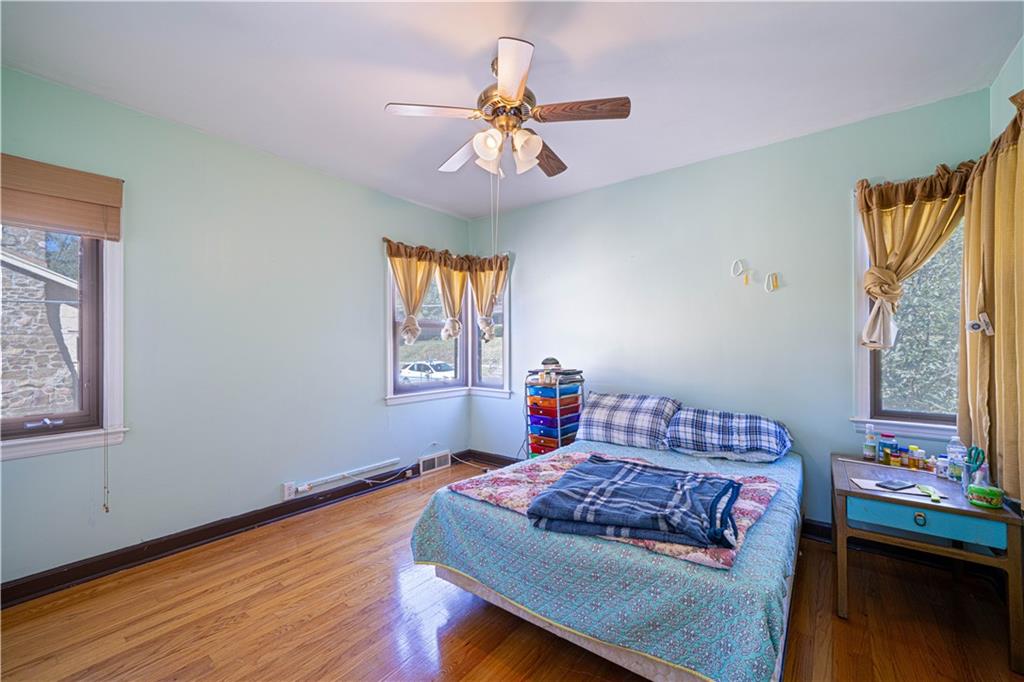 St Joseph, Missouri 64501, United States, 2 Bedrooms Bedrooms, ,2 BathroomsBathrooms,Residential,Active,226137