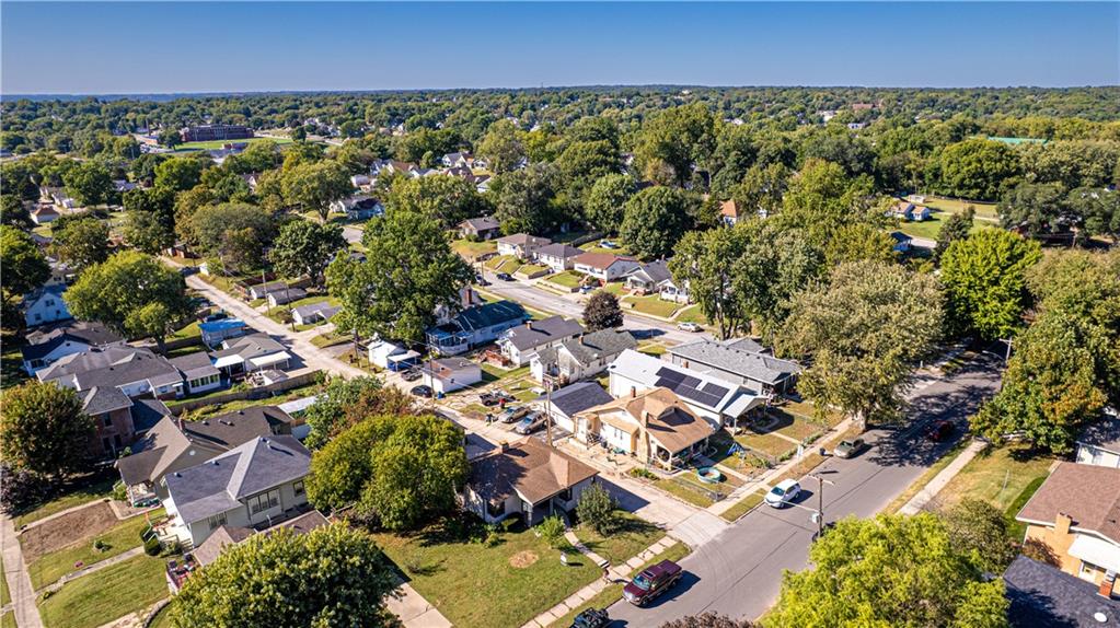 St Joseph, Missouri 64501, United States, 2 Bedrooms Bedrooms, ,2 BathroomsBathrooms,Residential,Active,226137