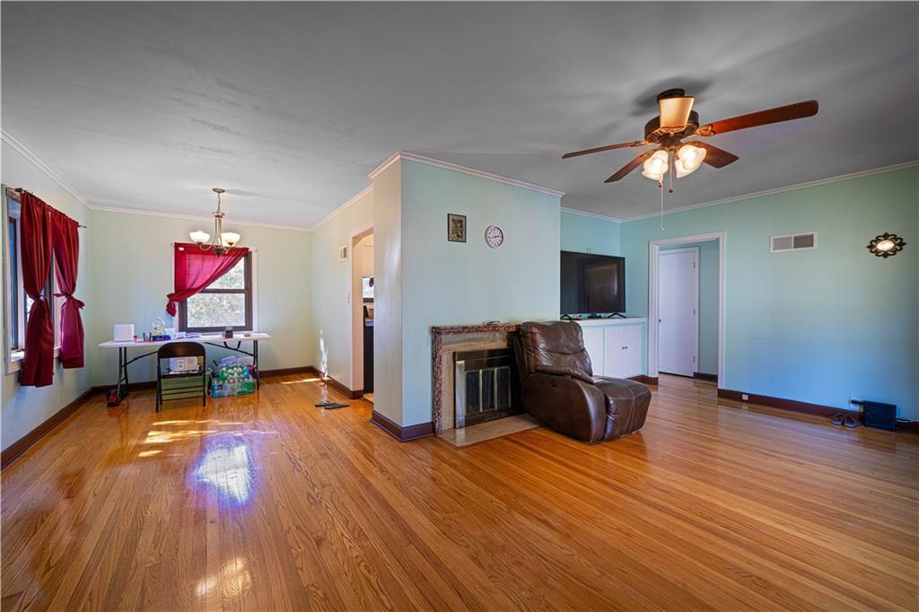 St Joseph, Missouri 64501, United States, 2 Bedrooms Bedrooms, ,2 BathroomsBathrooms,Residential,Active,226137