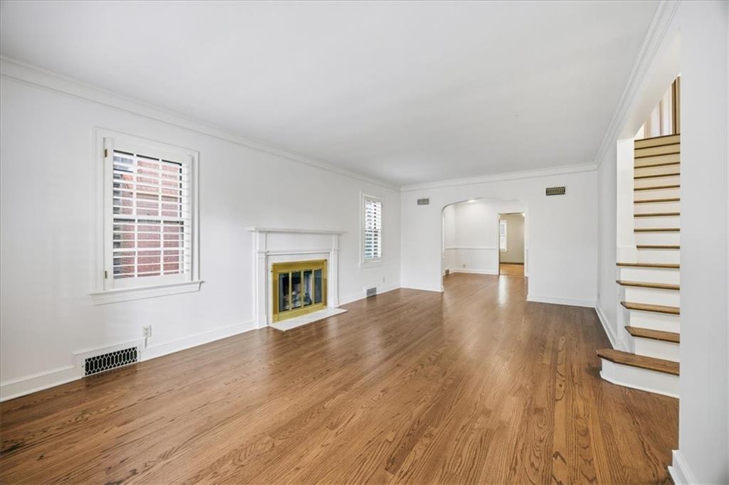 2204 W 50 Terrace