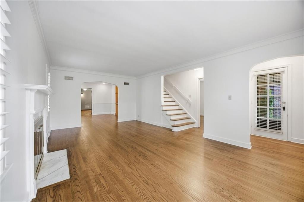 2204 W 50 Terrace