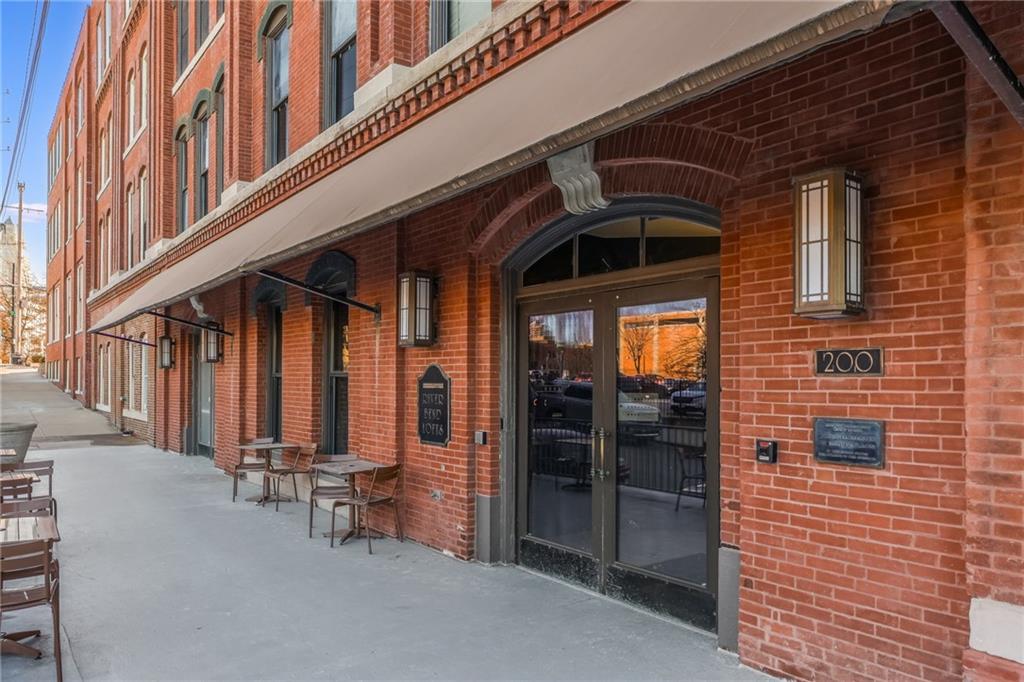 200 Main Street 114