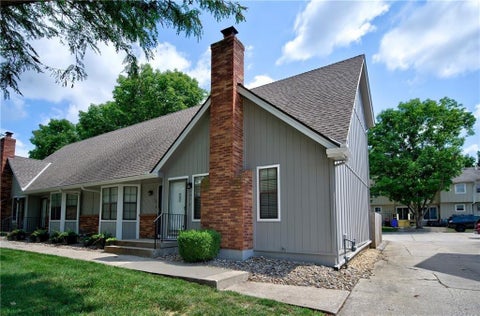 Photo of 131 SW Donovan Road, Lees Summit, MO 64063 (MLS # 2630199)