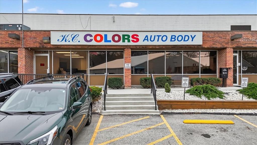 2007 W 103rd Terrace