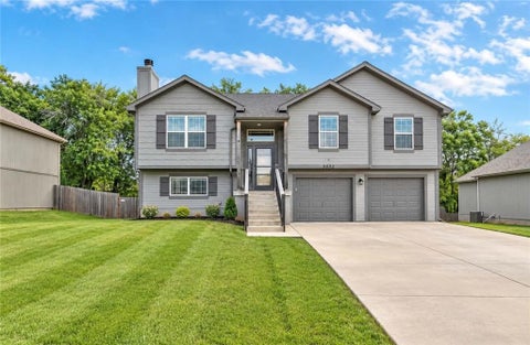 Photo of 20022 W 220th Terrace, Spring Hill, KS 66083 (MLS # 2625806)