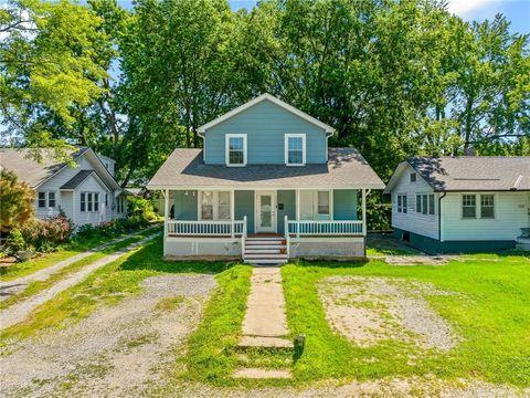 1219 S Glenwood Street, Independence, MO 64052 - MLS#: 2623636