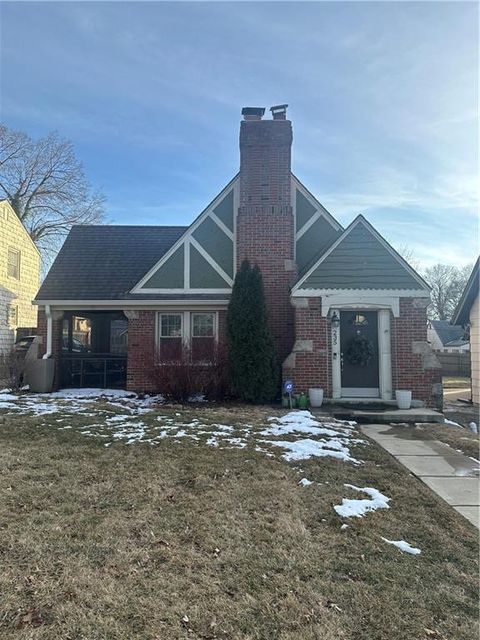 235 E 74th Street Kansas City MO 64114