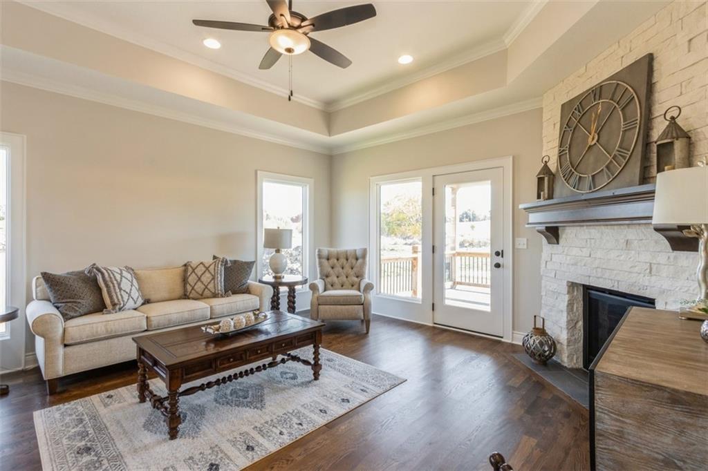 11423 S Waterford Drive