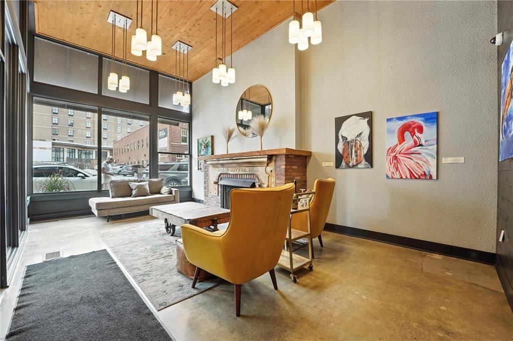 1535 Walnut Street 406