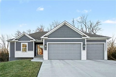 19935 W 221st Street Spring Hill KS 66083