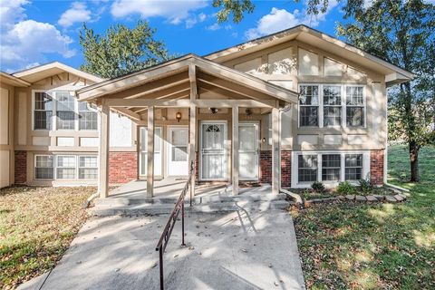 1466 NW 64th Terrace Kansas City MO 64118