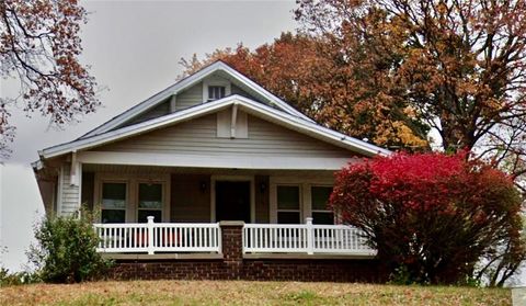 5324 Douglas Avenue Kansas City KS 66106