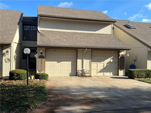 12211 Holmes Lane, Kansas City, MO 64146 - #: 2591148