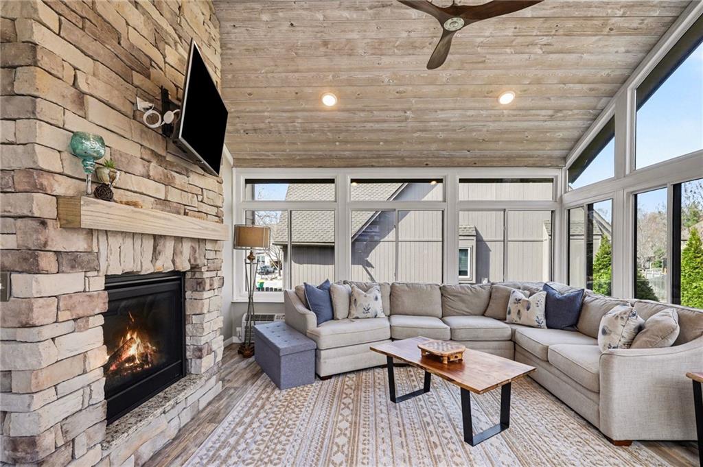 5420 W 132nd Terrace