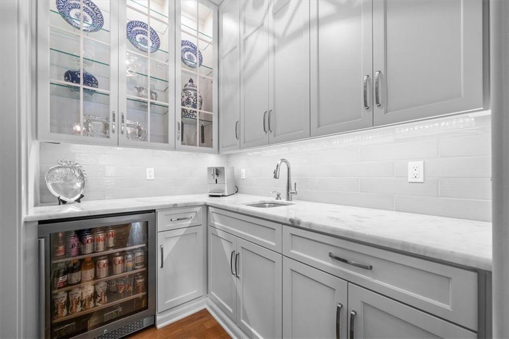 2189 W 89th Place
