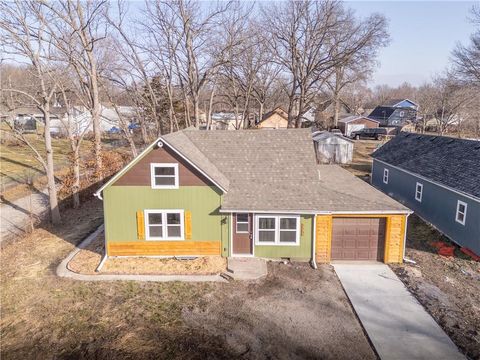 322 Front Street, Grain Valley, MO 64029 - #: 2602867