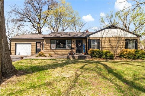2105 SW Walnut Street, Blue Springs, MO 64015 - MLS#: 2612848