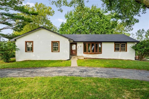 Photo of 24540 Mission Belleview Road, Louisburg, KS 66053 (MLS # 2640585)