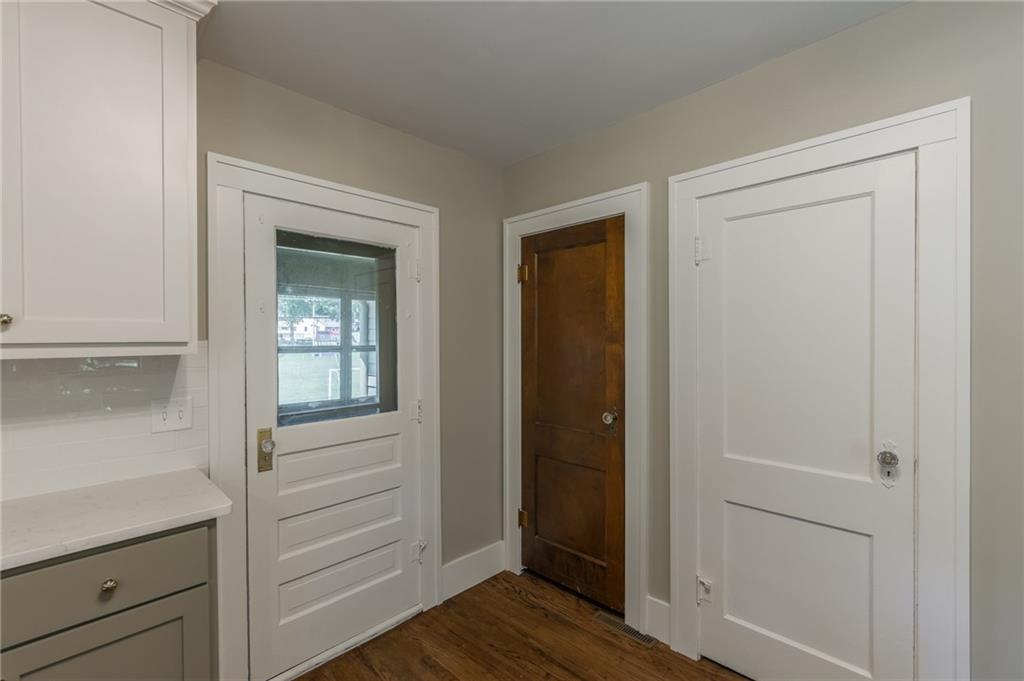 St Joseph, Missouri 64506, United States, 2 Bedrooms Bedrooms, ,2 BathroomsBathrooms,Residential,Active,186053