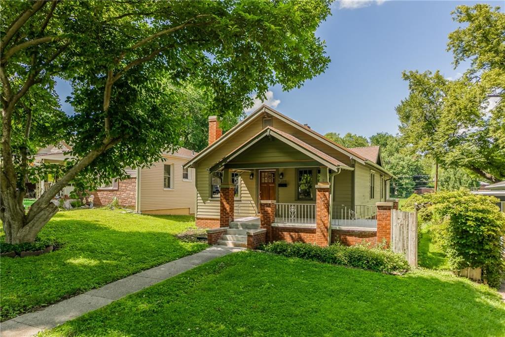 St Joseph, Missouri 64506, United States, 2 Bedrooms Bedrooms, ,2 BathroomsBathrooms,Residential,Active,186053