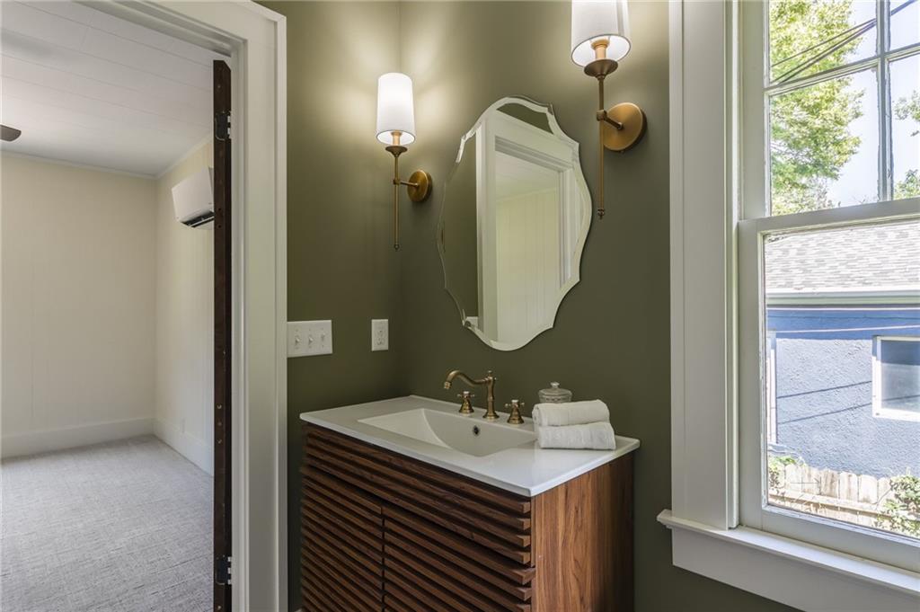 St Joseph, Missouri 64506, United States, 2 Bedrooms Bedrooms, ,2 BathroomsBathrooms,Residential,Active,186053