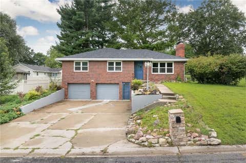 Photo of 1806 Safari Drive, St Joseph, MO 64506 (MLS # 2638226)