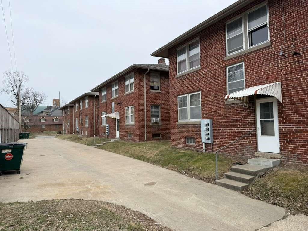 2511-2517 mitchell Avenue