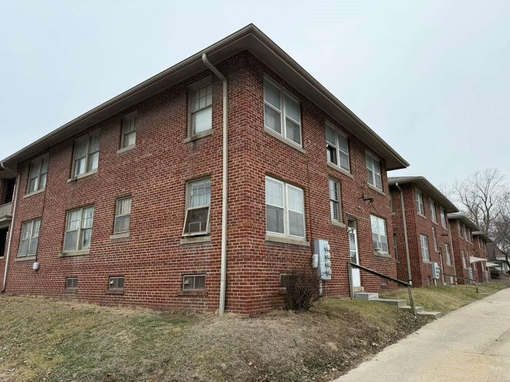 2511-2517 mitchell Avenue