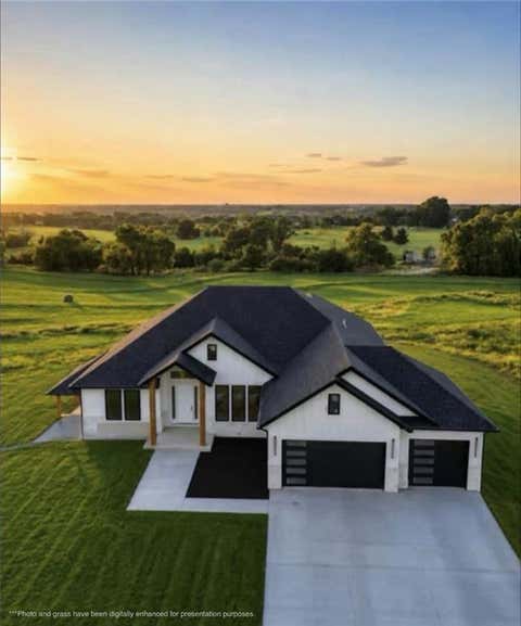 Photo of 22663 Cherry Tree Lane, Sedalia, MO 65301 (MLS # 2638342)