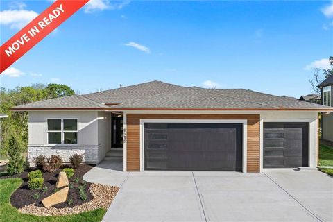 8033 Payne Street Shawnee KS 66220