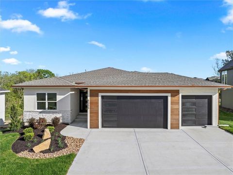 8033 Payne Street Shawnee KS 66220