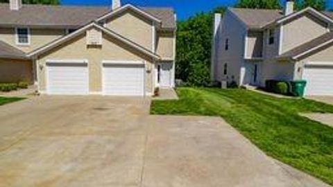 4612 NE Whispering Winds Drive C Lee's Summit MO 64064