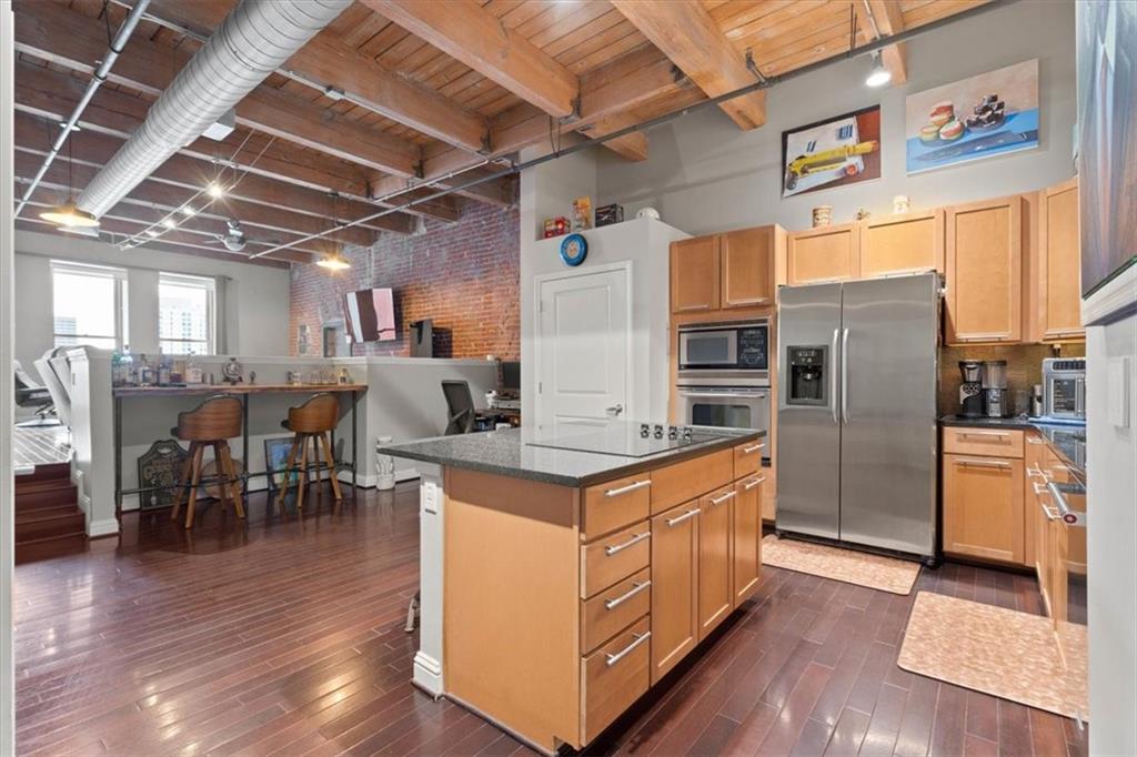 612 Central Street 304