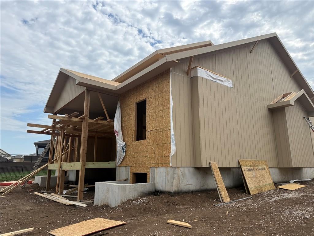 18481 Mohawk Lane