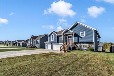 824 N Hickory Drive, Tonganoxie, KS 66086 - MLS#: 2581292
