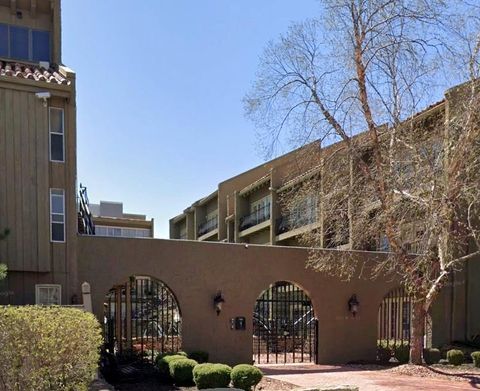 1111 W 46th Street 22 Kansas City MO 64112