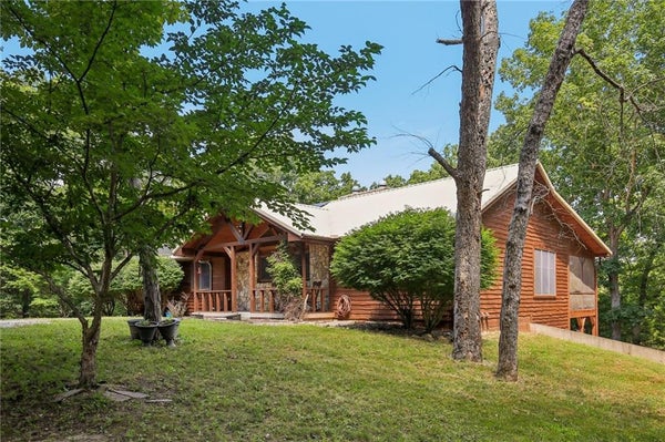 110 SE 1804P LN, CLINTON, MO 64735 - Image d57d0d118f0d05d09bc2bc49dcb16da3/577818638